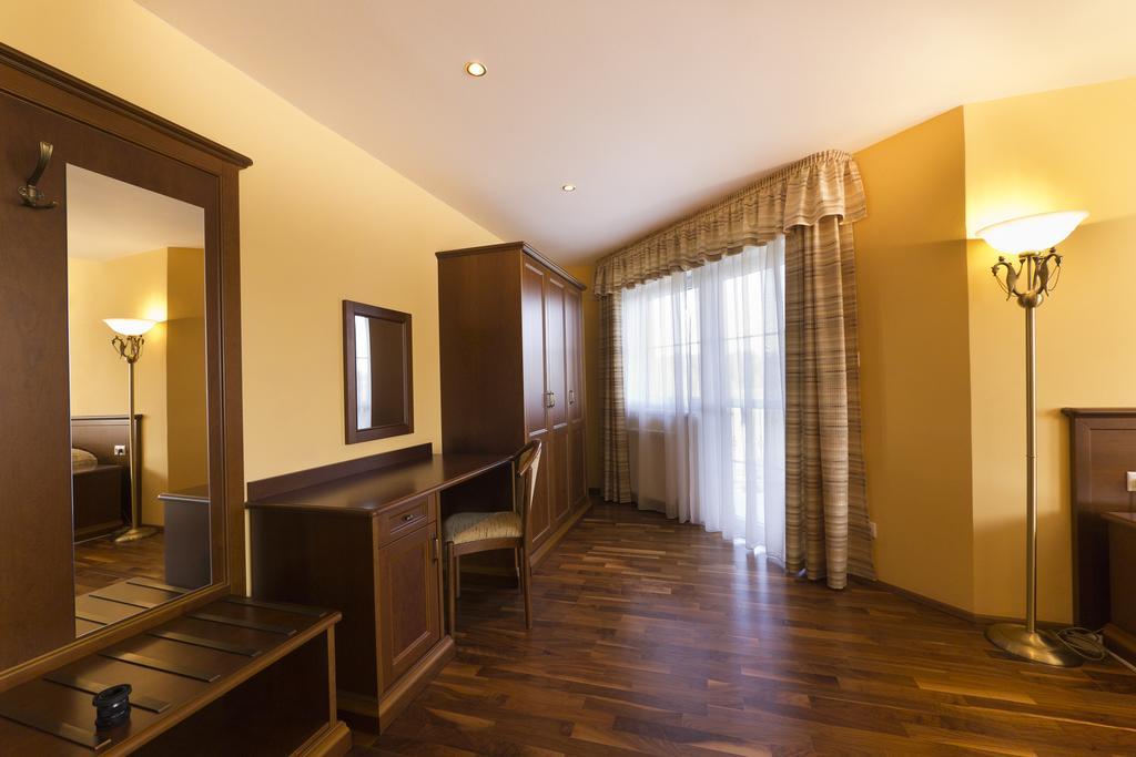 Penzion Honore Depoltovice Room photo